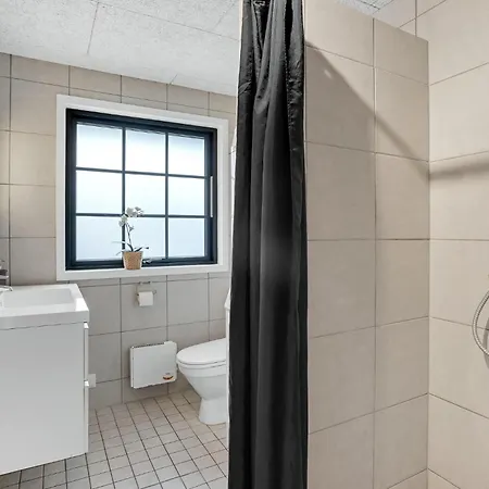 Dom wakacyjny In Hvide Sande With Sauna Bjerregård