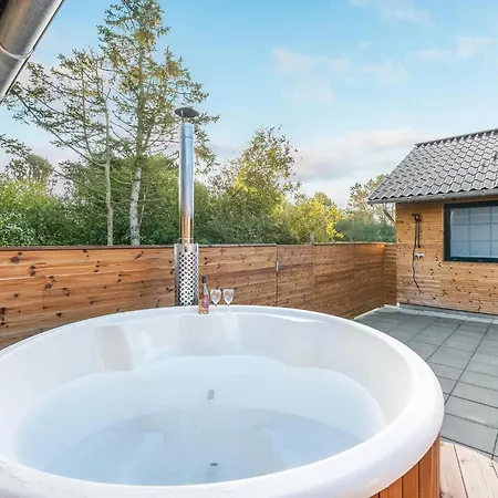 In Hvide Sande With Sauna Feriehus Bjerregård
